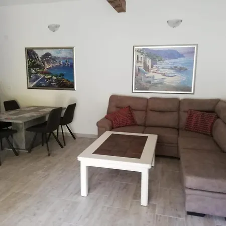 Prázdninový dům Vivi House For 4 People
