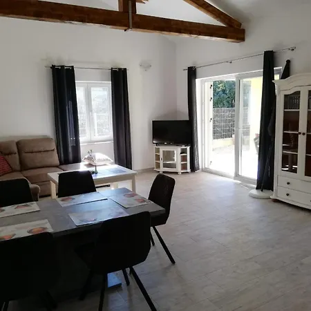 Vakantiehuis Vivi House For 4 People Nerezine