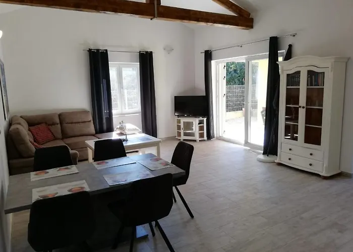 Hébergement de vacances Vivi House For 4 People Nerezine