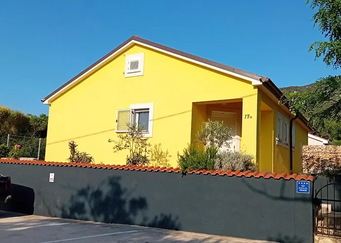 Vivi House For 4 People Hébergement de vacances *